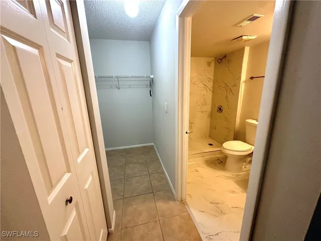 $1,200 | 3417 Winkler Avenue, Unit 607, Fort Myers, FL 33916