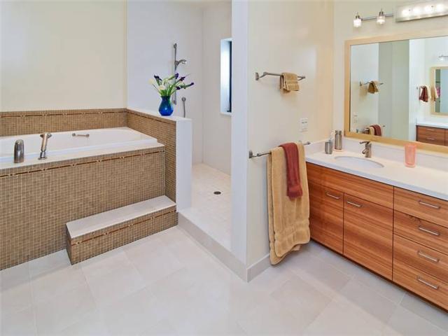 15045 Eastvale Road Poway, CA 92064 - Photo 9 of 13