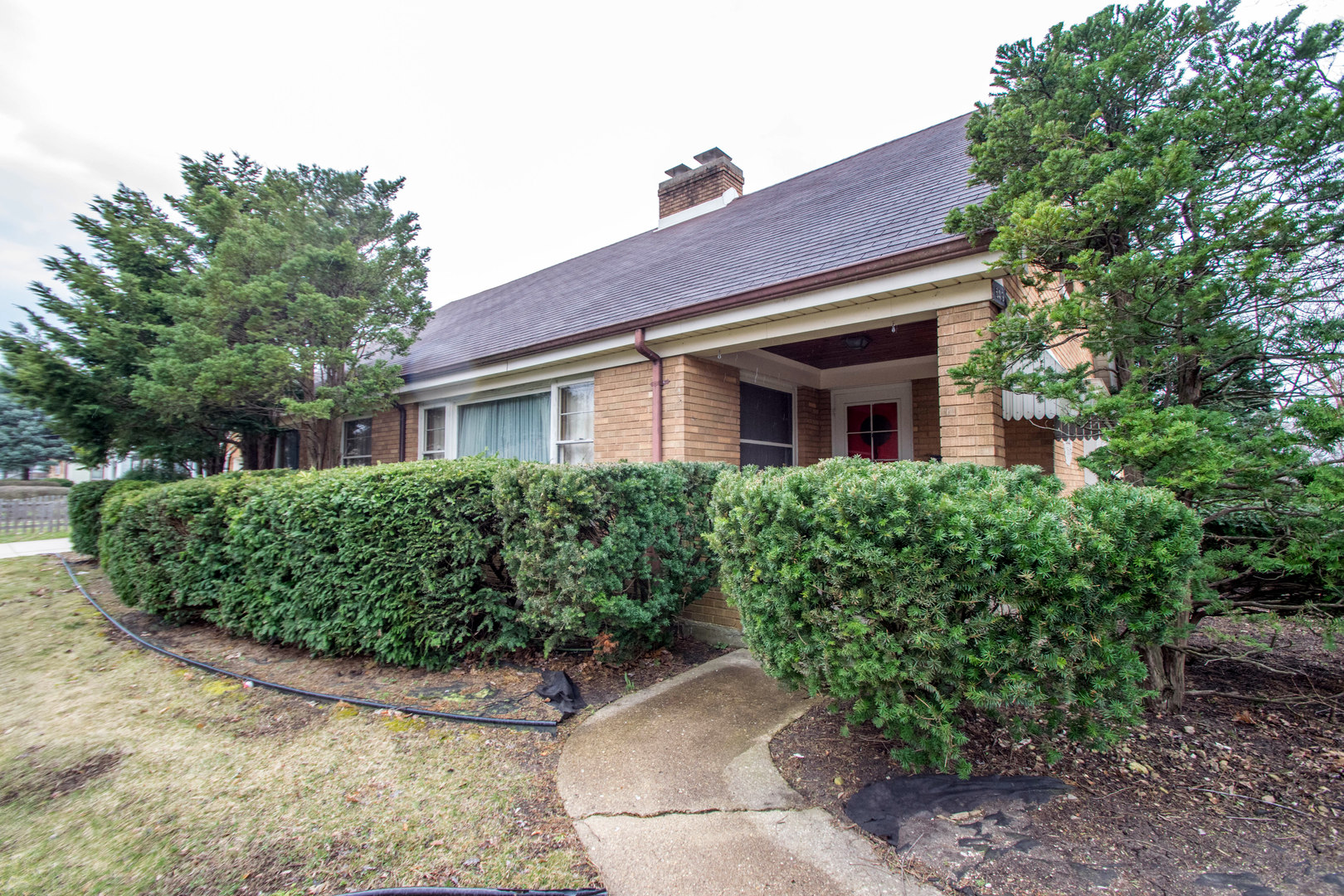 649 North Spring Street Elgin, IL 60120 - Photo 1 of 54