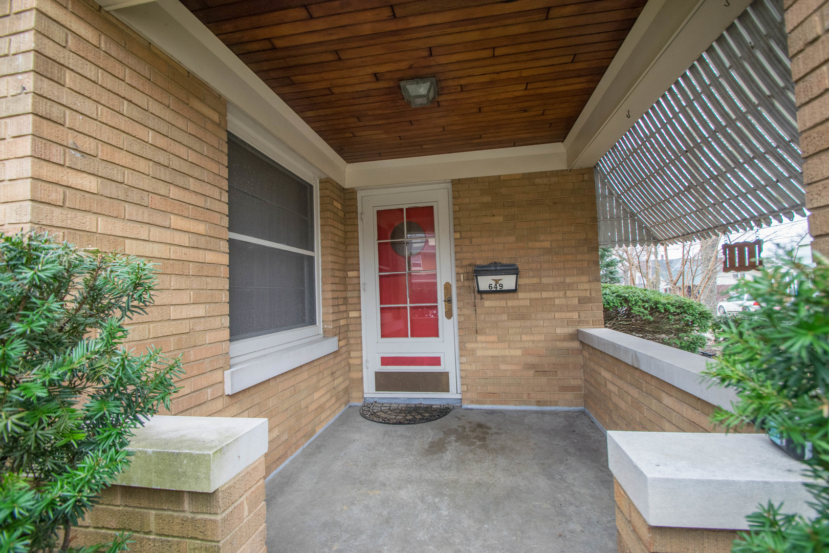 649 North Spring Street Elgin, IL 60120 - Photo 2 of 54