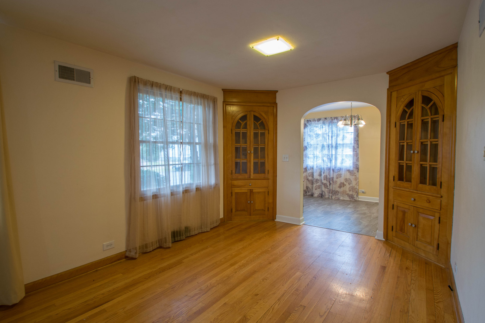 649 North Spring Street Elgin, IL 60120 - Photo 19 of 54