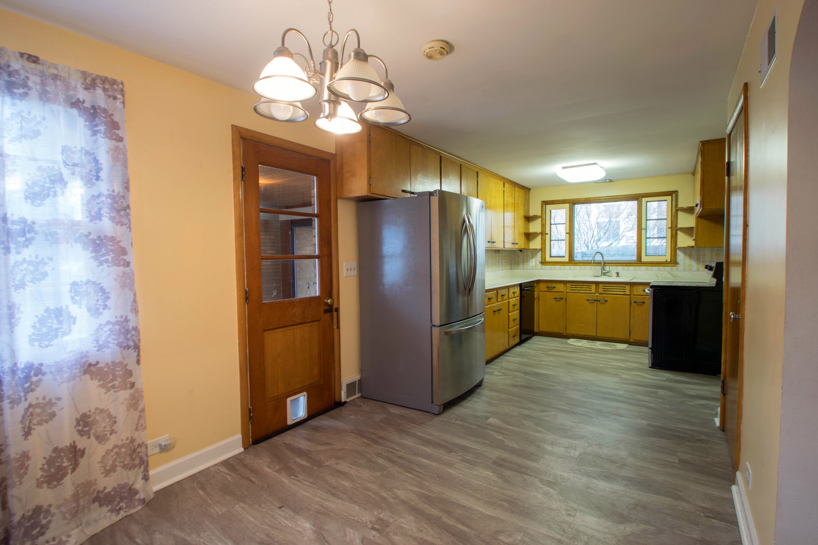 649 North Spring Street Elgin, IL 60120 - Photo 21 of 54