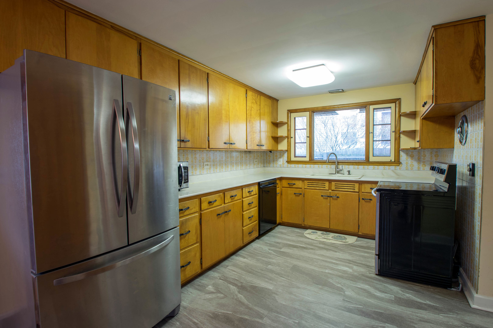 649 North Spring Street Elgin, IL 60120 - Photo 24 of 54