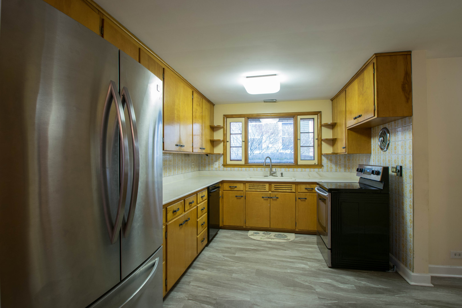 649 North Spring Street Elgin, IL 60120 - Photo 25 of 54