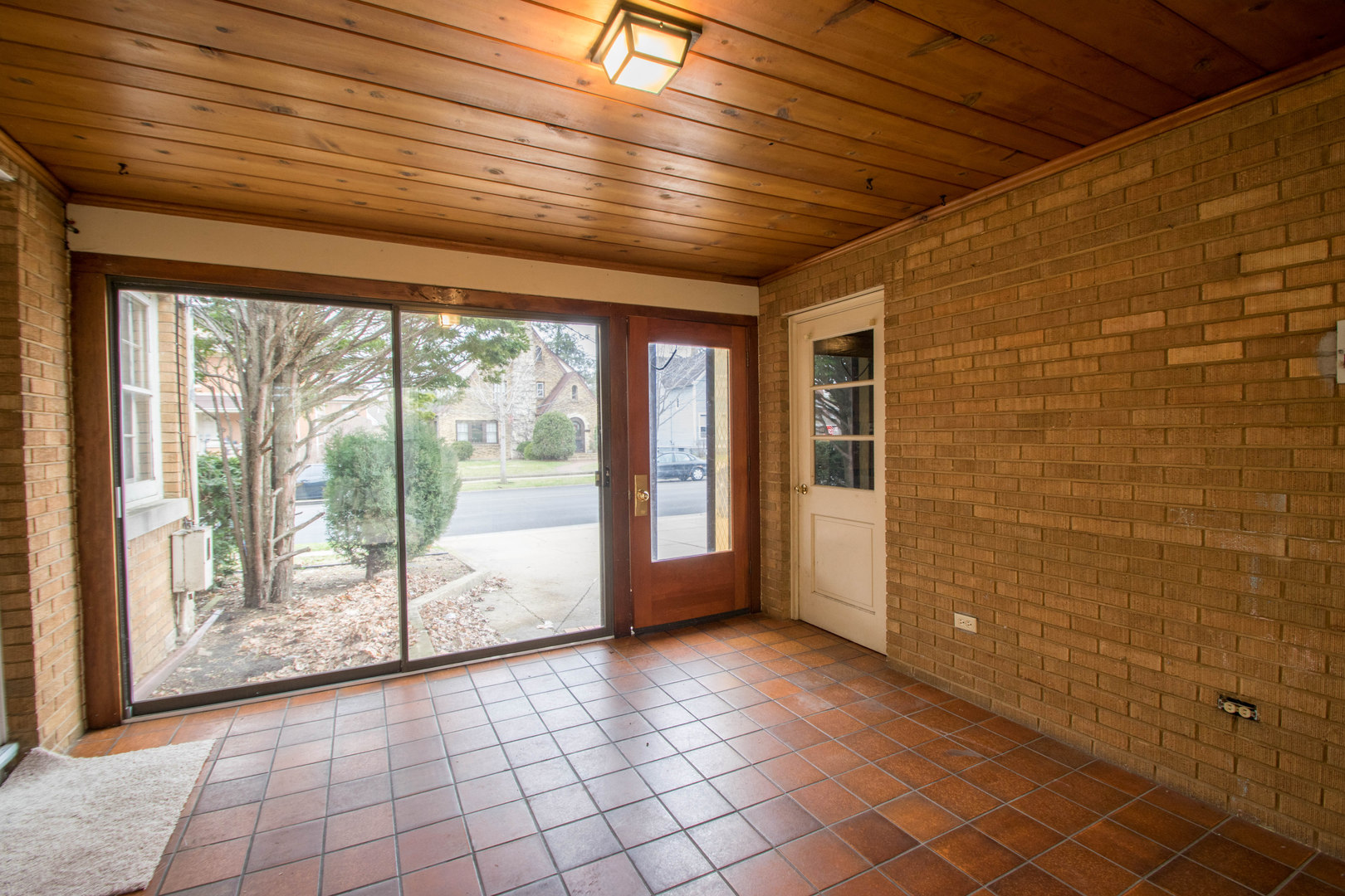 649 North Spring Street Elgin, IL 60120 - Photo 40 of 54