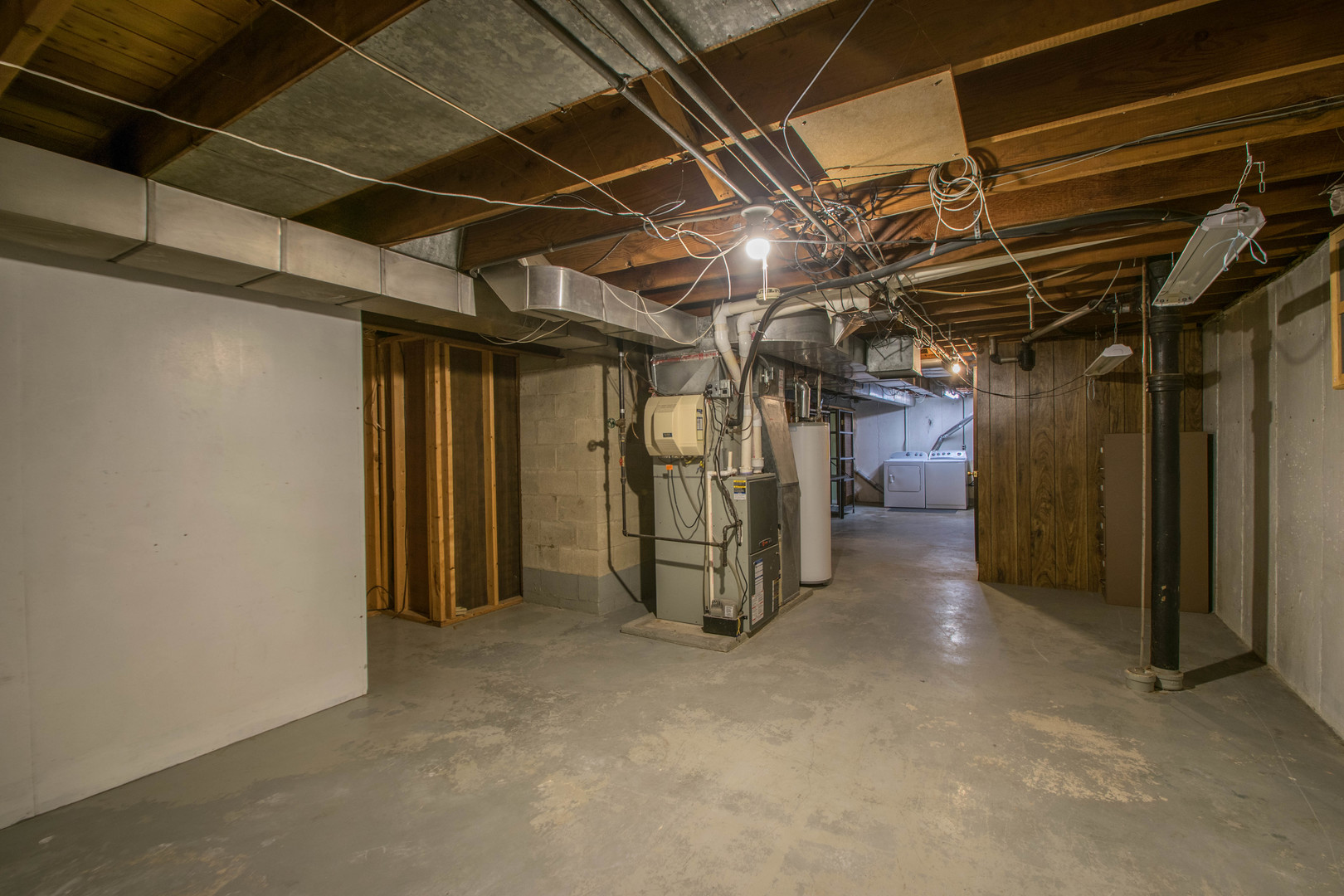 649 North Spring Street Elgin, IL 60120 - Photo 43 of 54