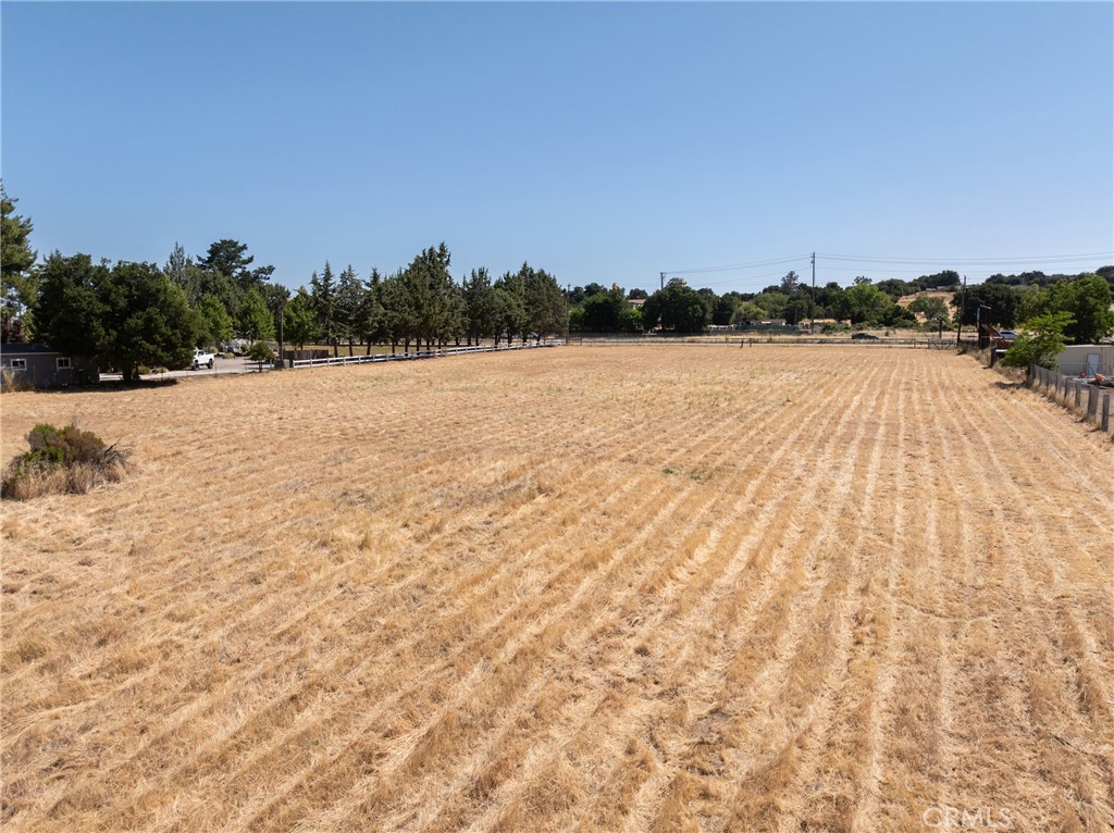 2400 Ramona Road Atascadero, CA 93422 - Photo 7 of 27