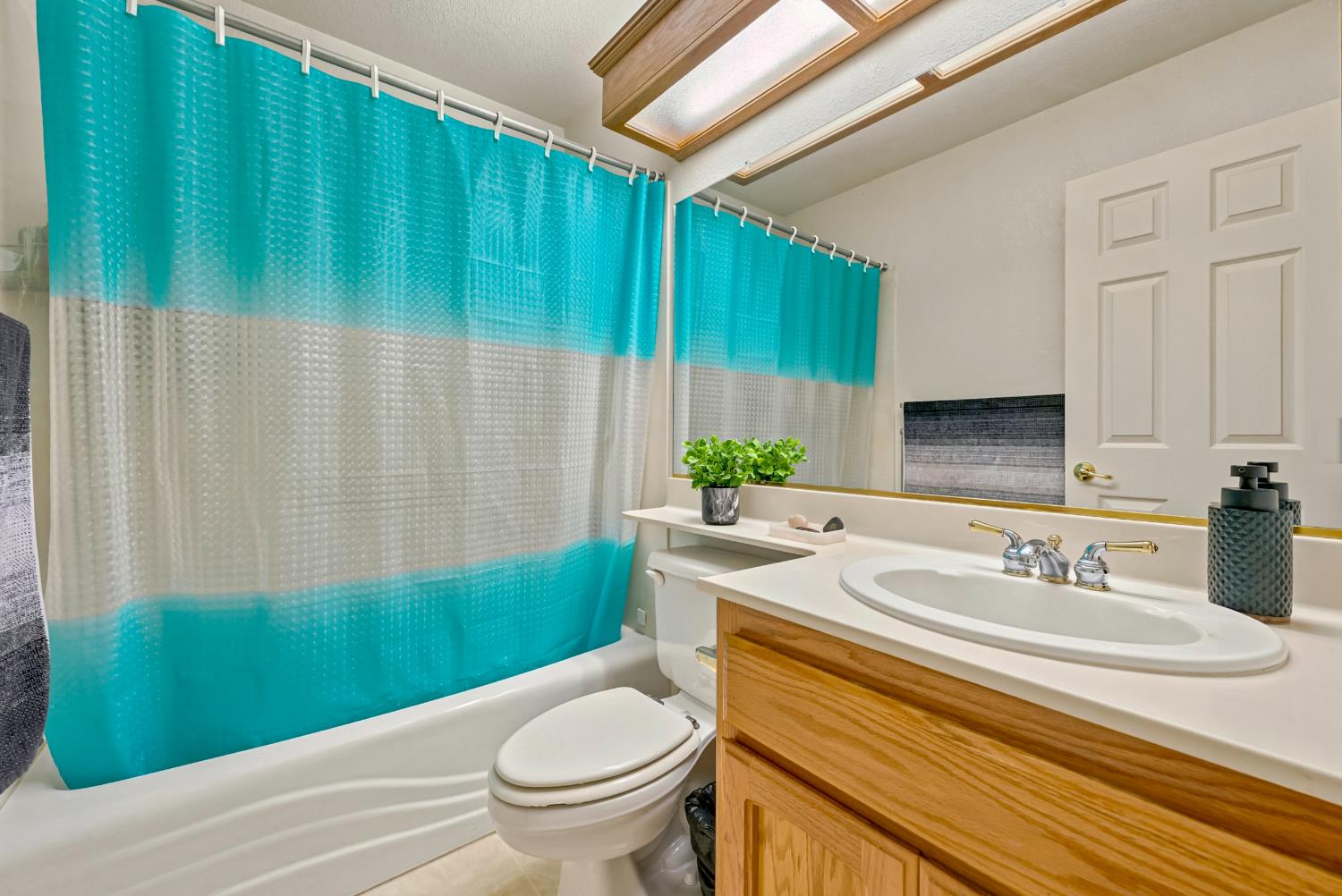 1860 Riverside Way Los Banos, CA 93635 - Photo 16 of 26