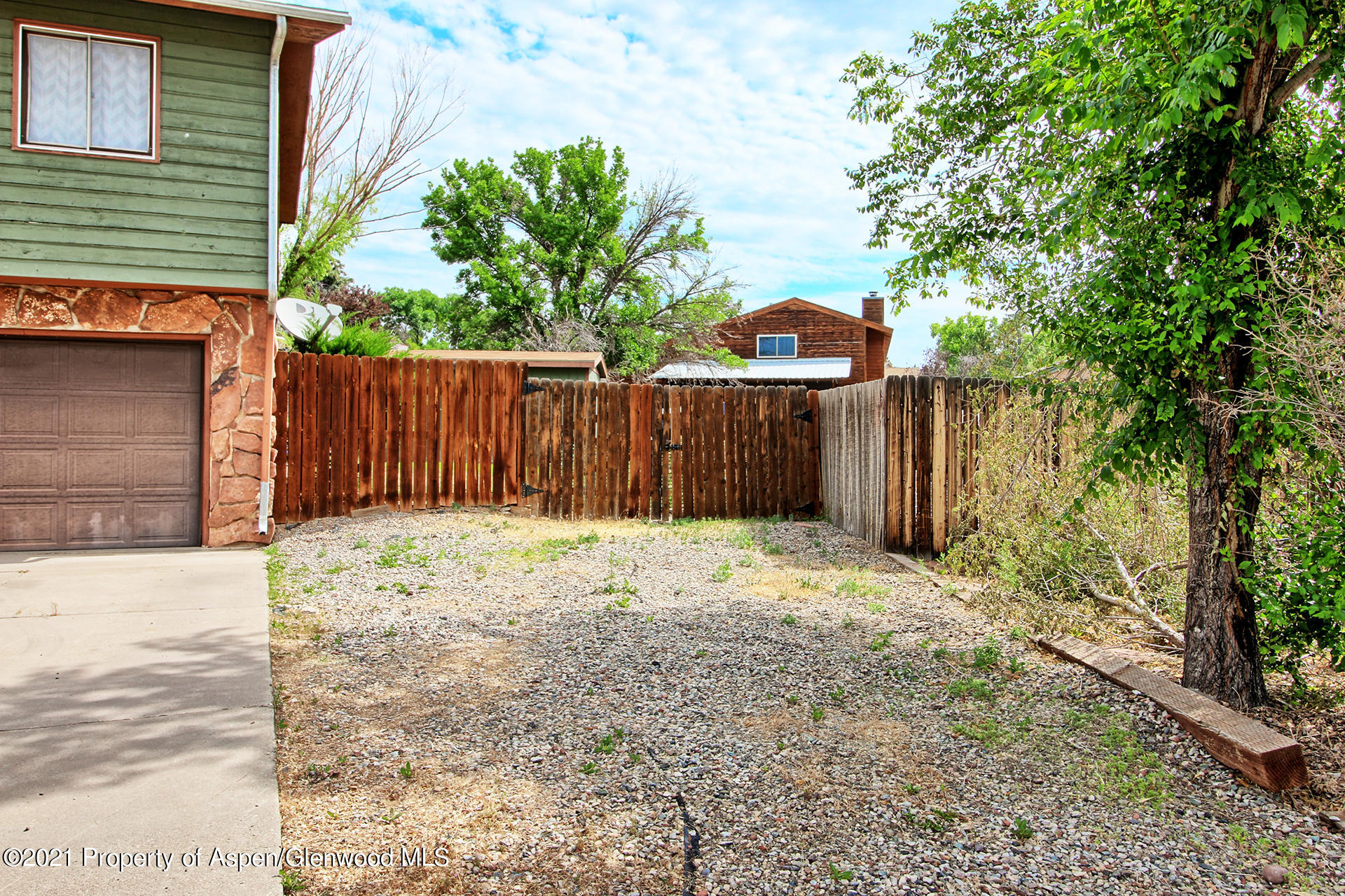 824 Cactus Court Rifle, CO 81650 - Photo 8 of 46 a backyard of a house