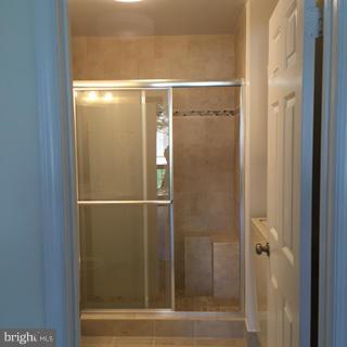 11208 Harbor Court, Unit 11208 Reston, VA 20191 - Photo 8 of 9 Bath (Master)