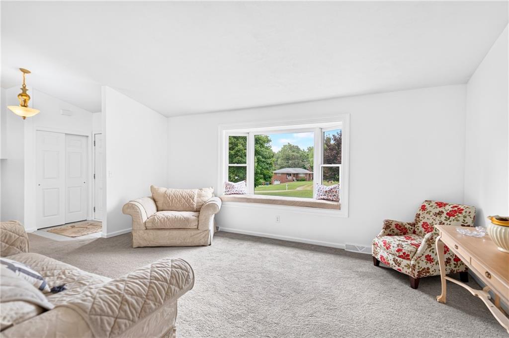 167 Oak Ridge Drive Butler, PA 16002 - Photo 12 of 49 Gallery Image 12