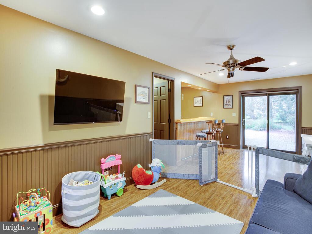 725 Masons Beach Road Deale, MD 20751 - Photo 23 of 30