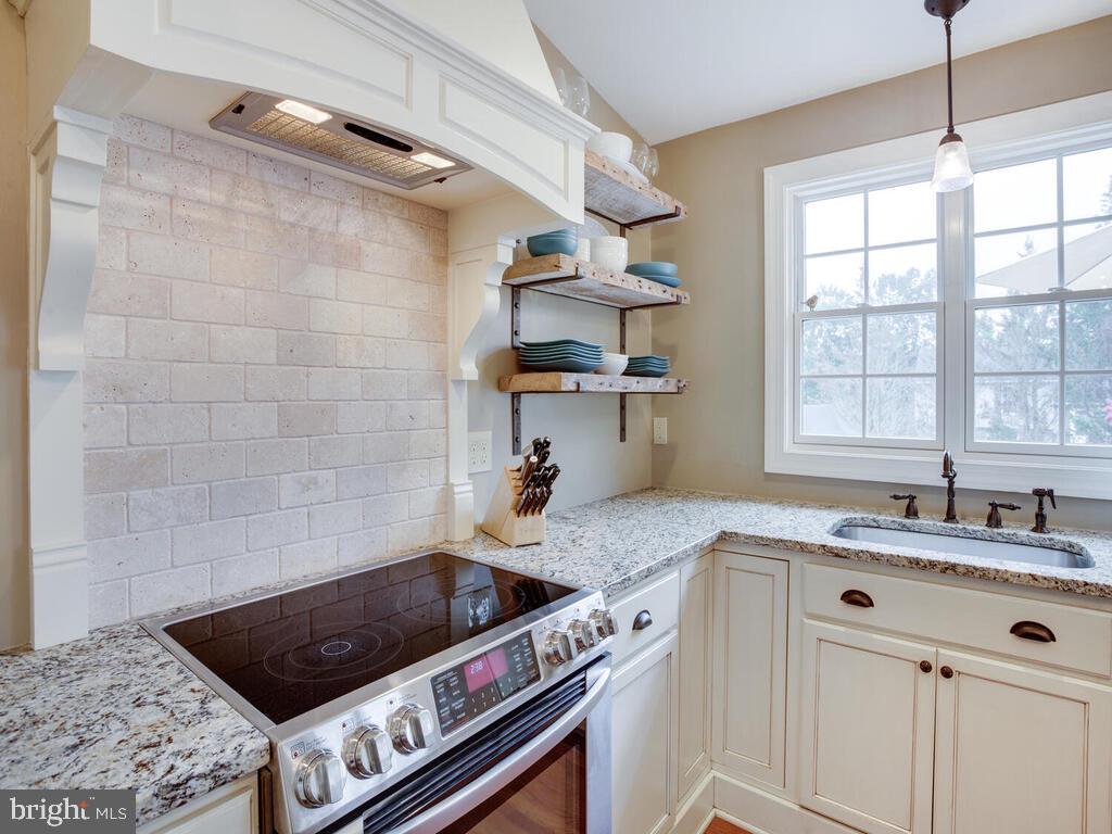 725 Masons Beach Road Deale, MD 20751 - Photo 10 of 30