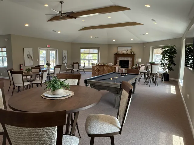 $639,999 | 847 North Verona Circle, Unit 6, Grafton, WI 53024