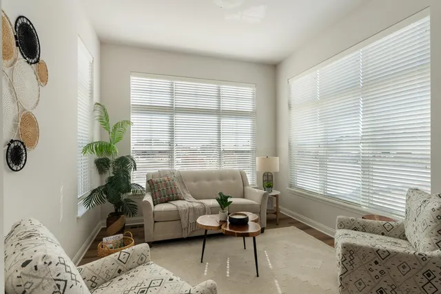 $639,999 | 847 North Verona Circle, Unit 6, Grafton, WI 53024