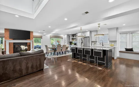 $1,298,000 | 88 Hidden Ridge Drive, Syosset, NY 11791