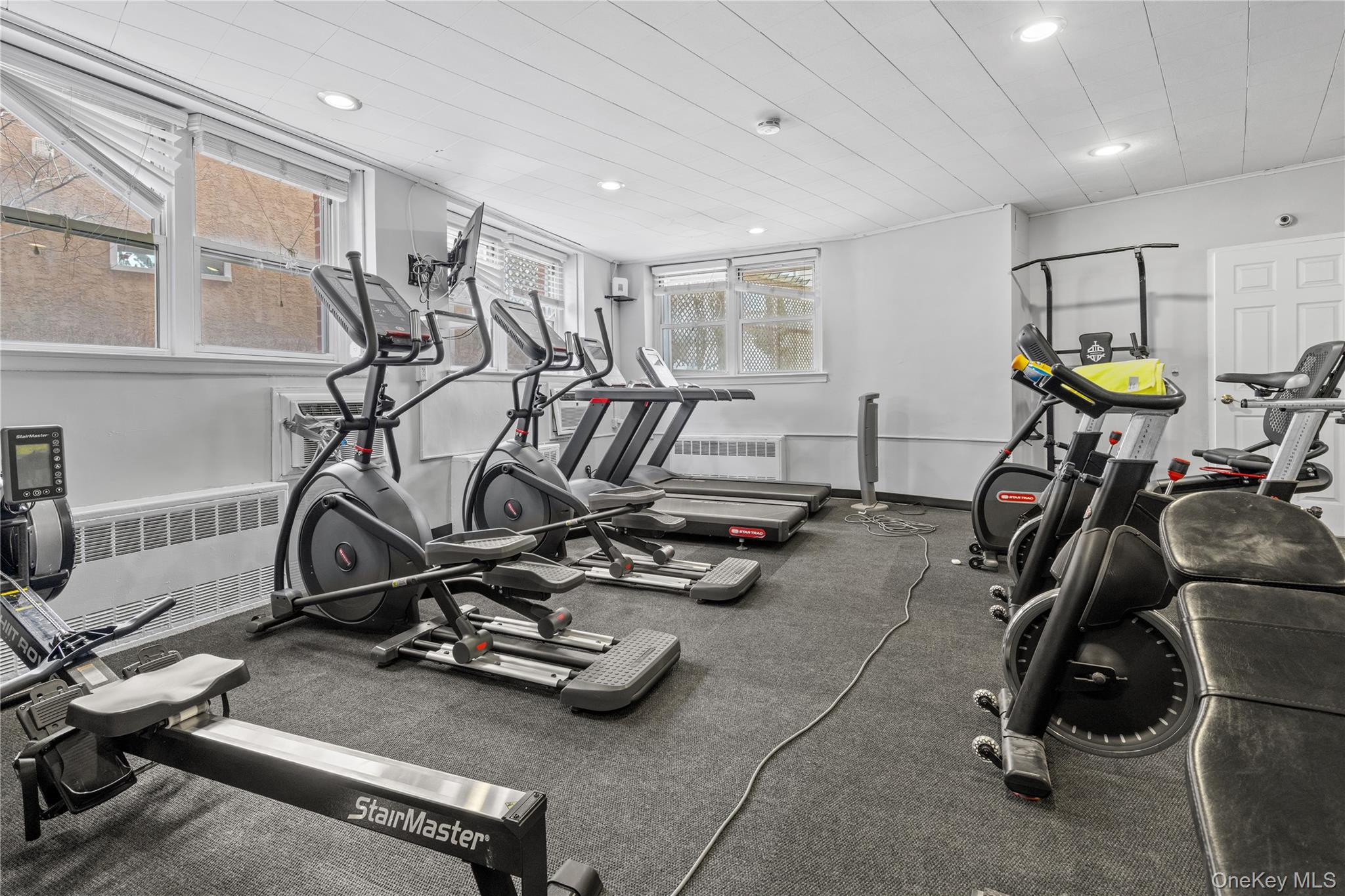 750 Shore Road, Unit 2G Long Beach, NY 11561 - Photo 29 of 46