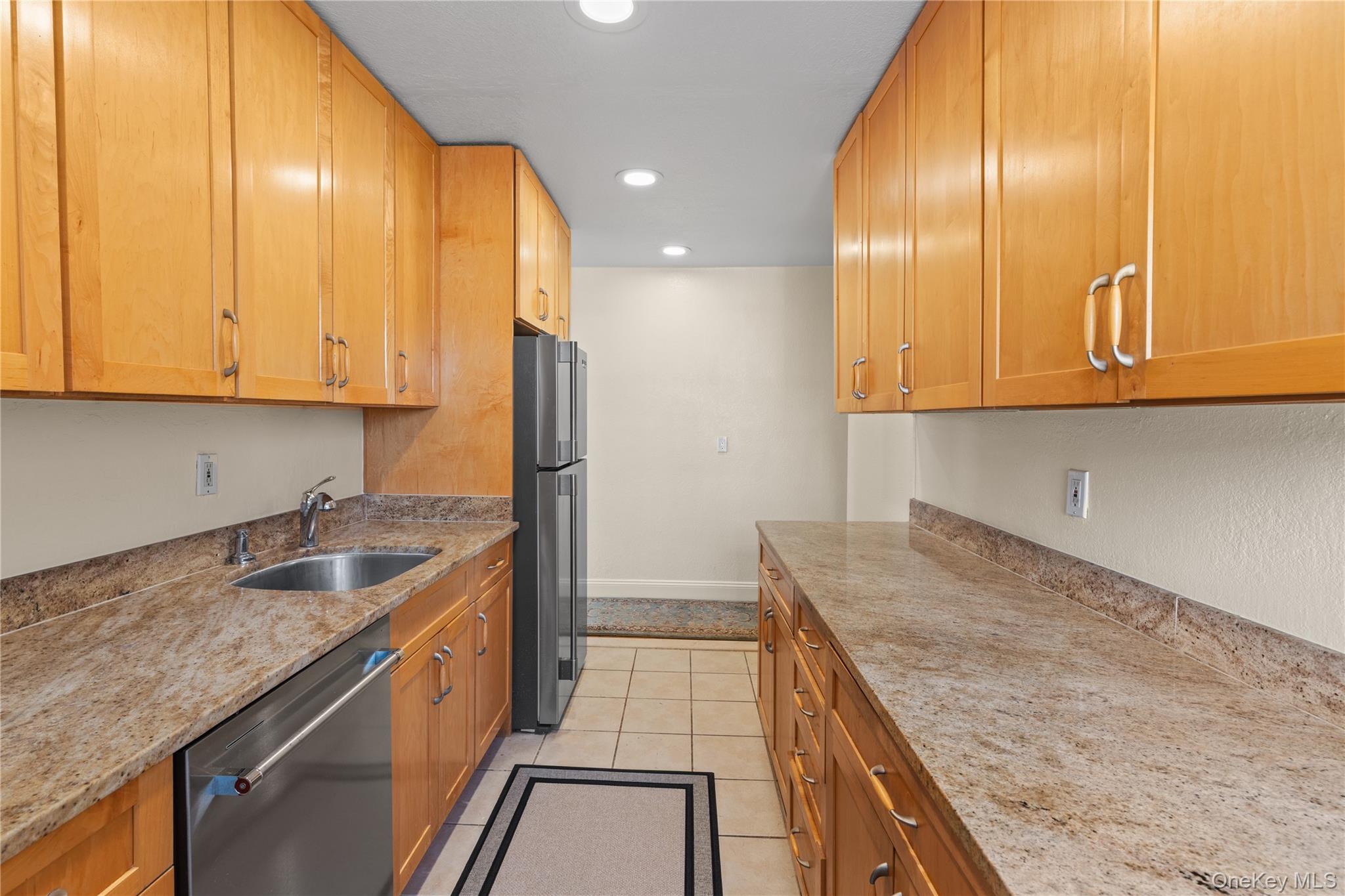 750 Shore Road, Unit 2G Long Beach, NY 11561 - Photo 9 of 46