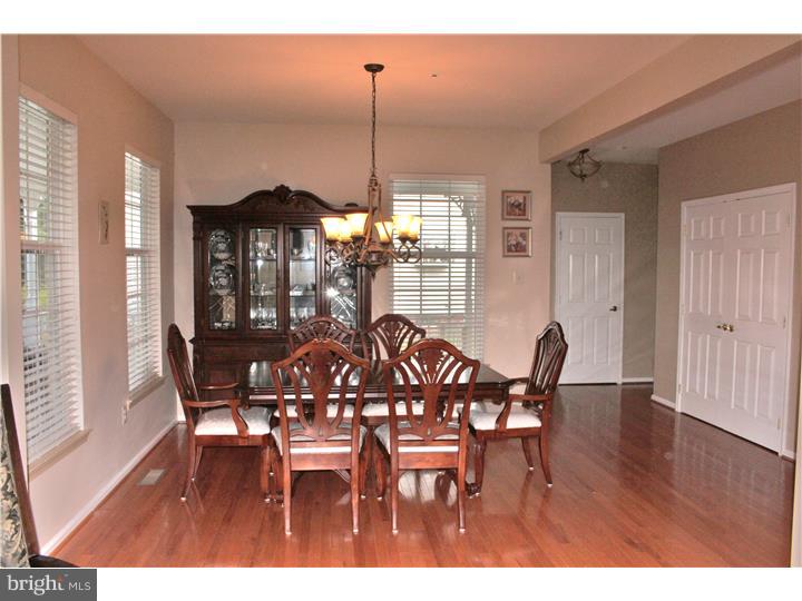 27 Valentine Road Warminster, PA 18974 - Photo 8 of 25 Master Bathroom