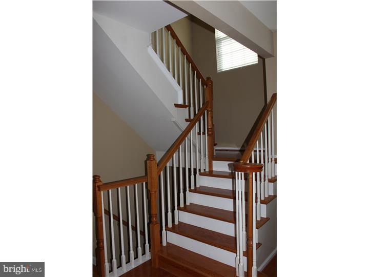 27 Valentine Road Warminster, PA 18974 - Photo 9 of 25 Bedroom 2