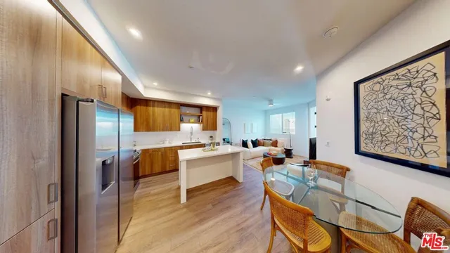 $3,721 | 11950 West Erwin Street, Unit B491, North Hollywood, CA 91606