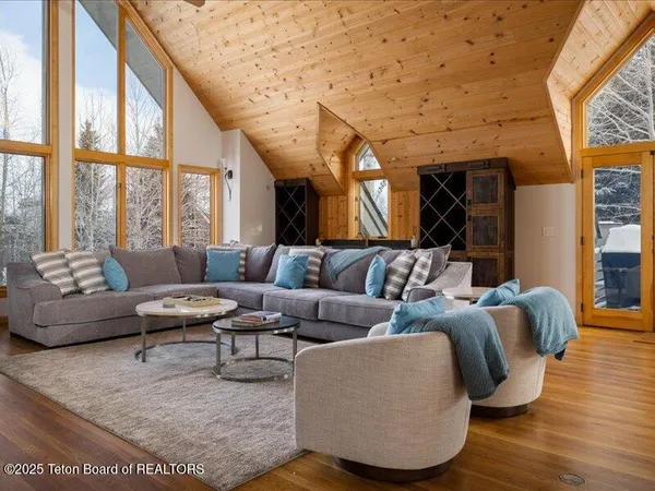 $6,495,000 | 4325 Spring Violet Court, Wilson, WY 83014