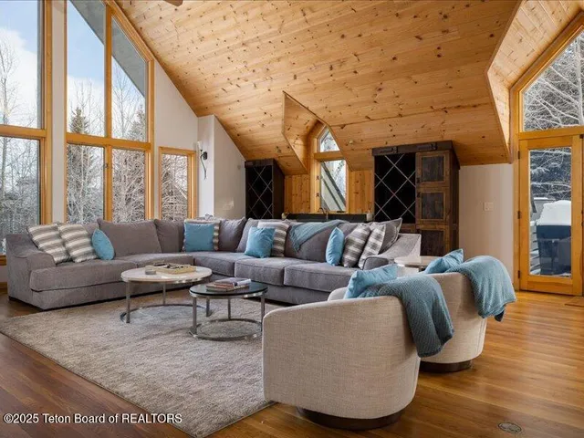 $6,495,000 | 4325 Spring Violet Court, Wilson, WY 83014