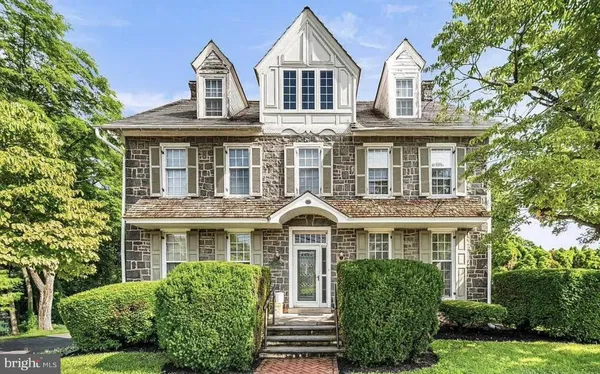 $1,100 | 28 West Main Street, Unit 4, Elverson, PA 19520