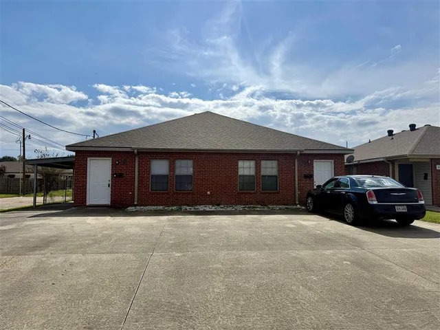 $260,000 | 604 Derouen Street, Lake Charles, LA 70607