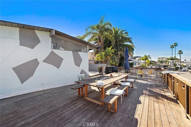 a view of a terrace with seating area