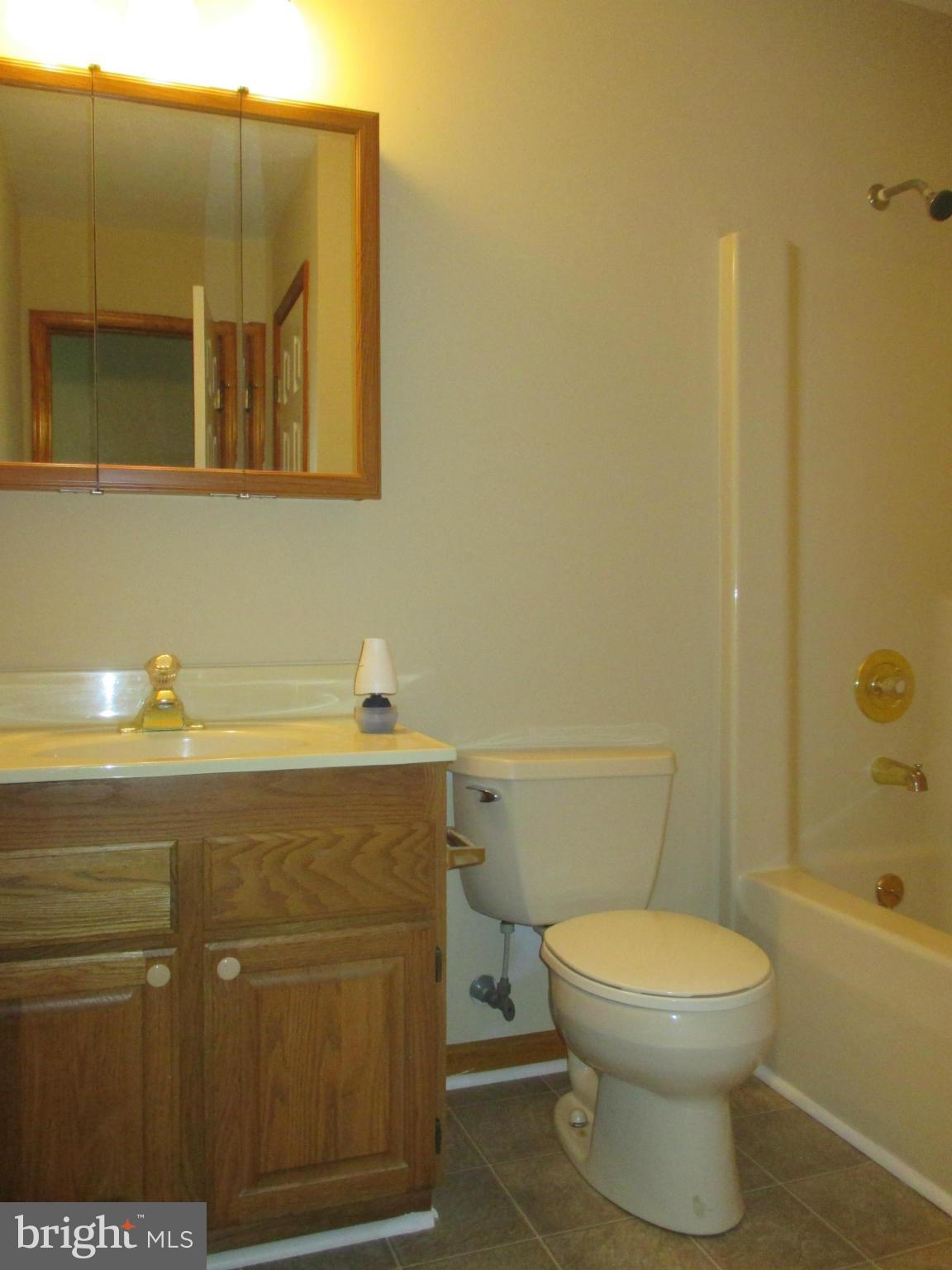 40 Marble Arch Road Colora, MD 21917 - Photo 15 of 18 Hall Bath