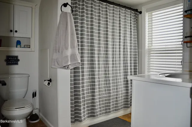 $245,000 | 639 Lakeway Drive, Pittsfield, MA 01201