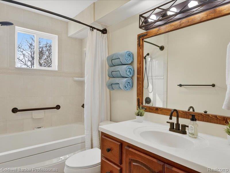6091 Rocking Chair Road Grand Blanc, MI 48439 - Photo 38 of 51 Gallery Image 38