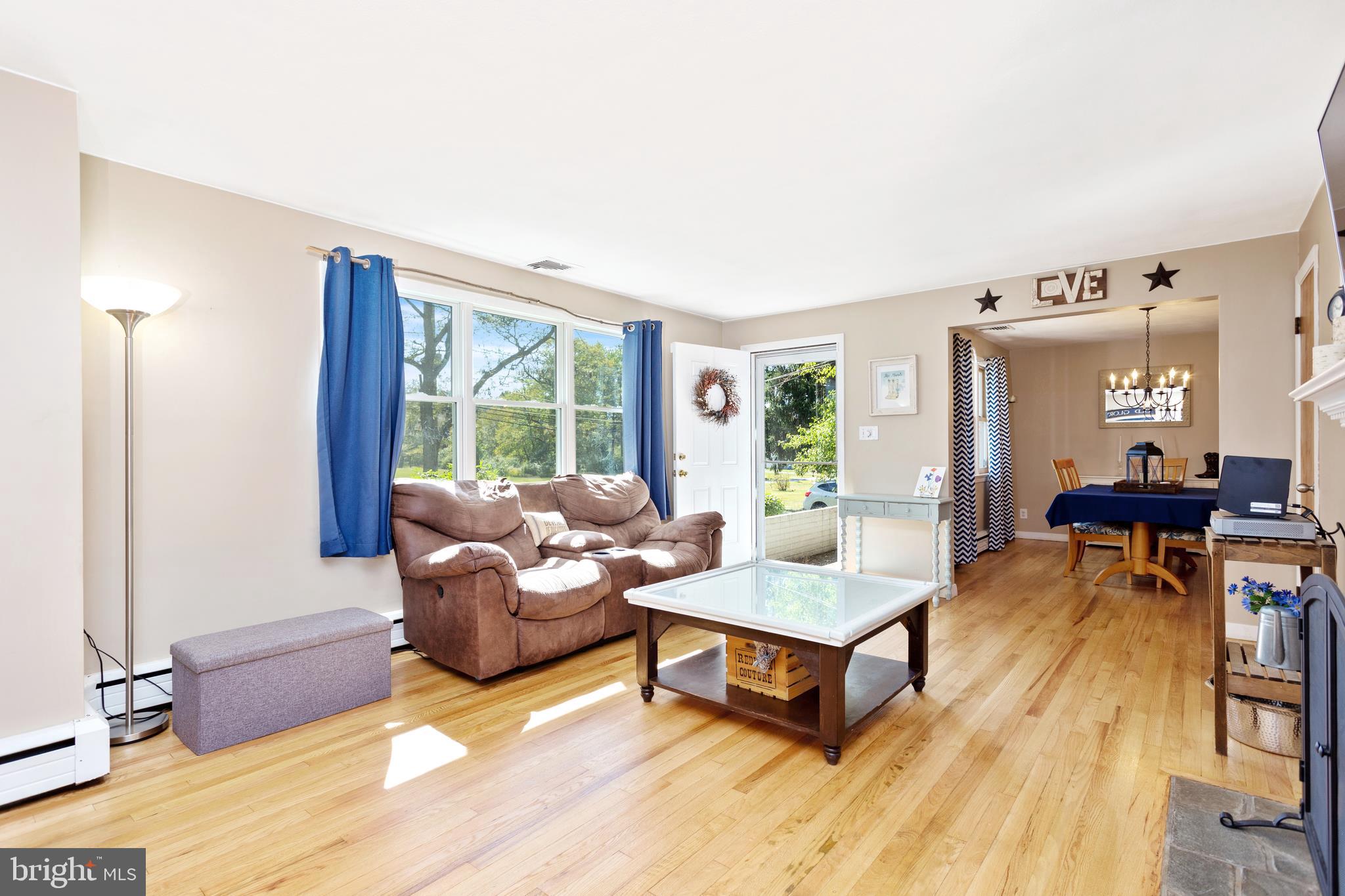 27 Woosamonsa Road Pennington, NJ 08534 - Photo 6 of 22