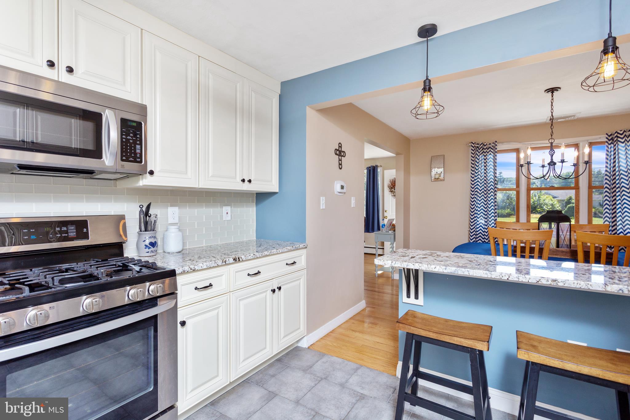 27 Woosamonsa Road Pennington, NJ 08534 - Photo 10 of 22