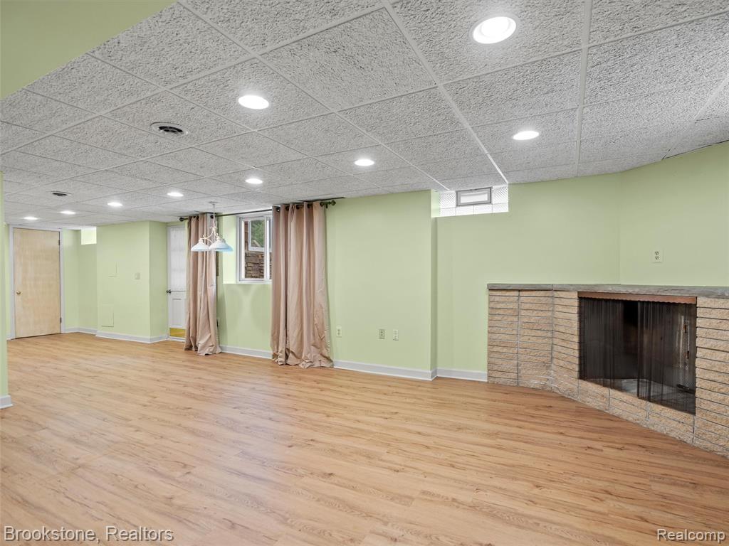 2830 Harrington Road Rochester Hills, MI 48307 - Photo 24 of 38