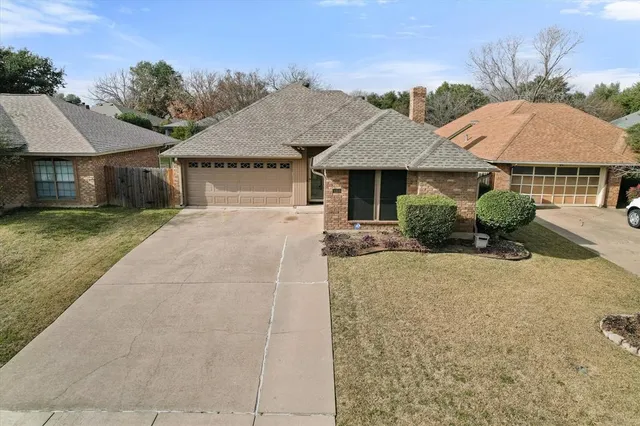 $320,000 | 1511 Brook Forest Drive, Mansfield, TX 76063