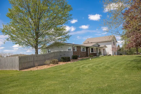 $459,000 | 11438 South 26th Street, Vicksburg, MI 49097