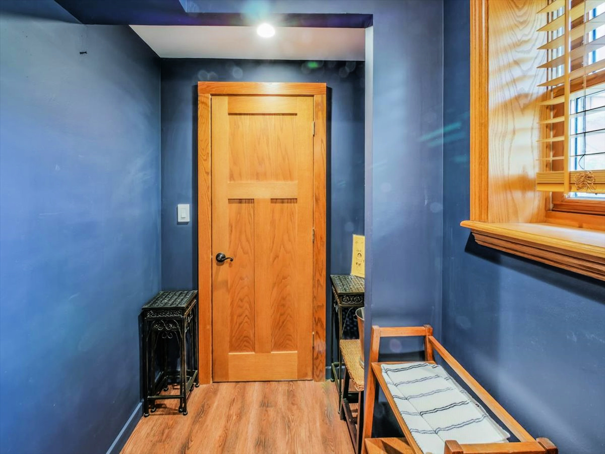 333 Rugby Place Schaumburg, IL 60169 - Photo 29 of 34 a view of an entryway with wooden floor