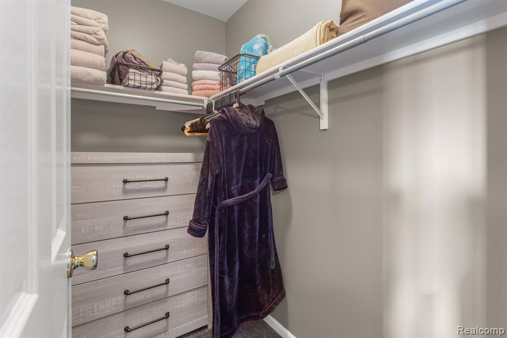 11794 Farmington Road Livonia, MI 48150 - Photo 20 of 34 Gallery Image 20