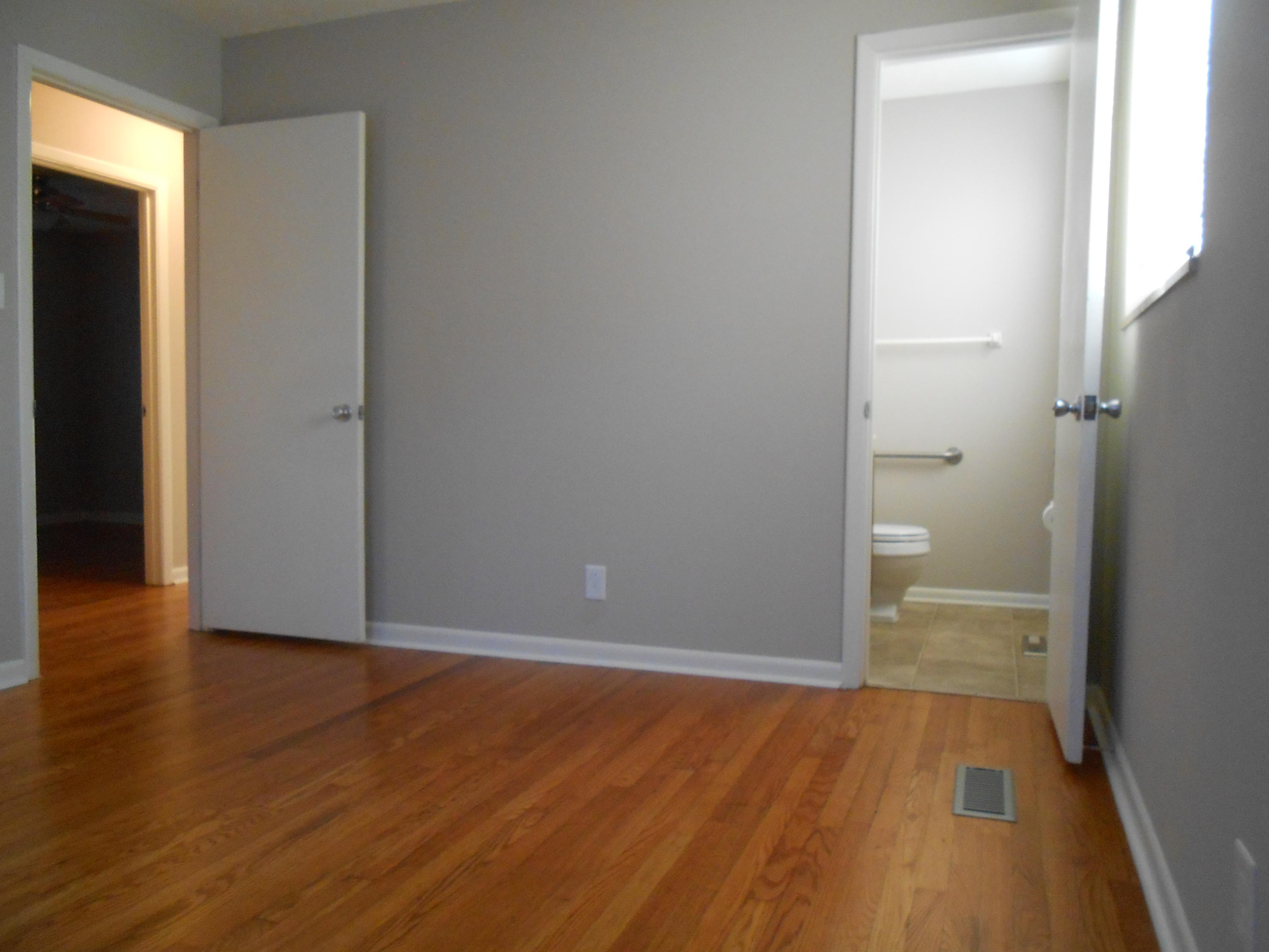 701 Summit View Road Knoxville, TN 37920 - Photo 7 of 14 Master Bedroom