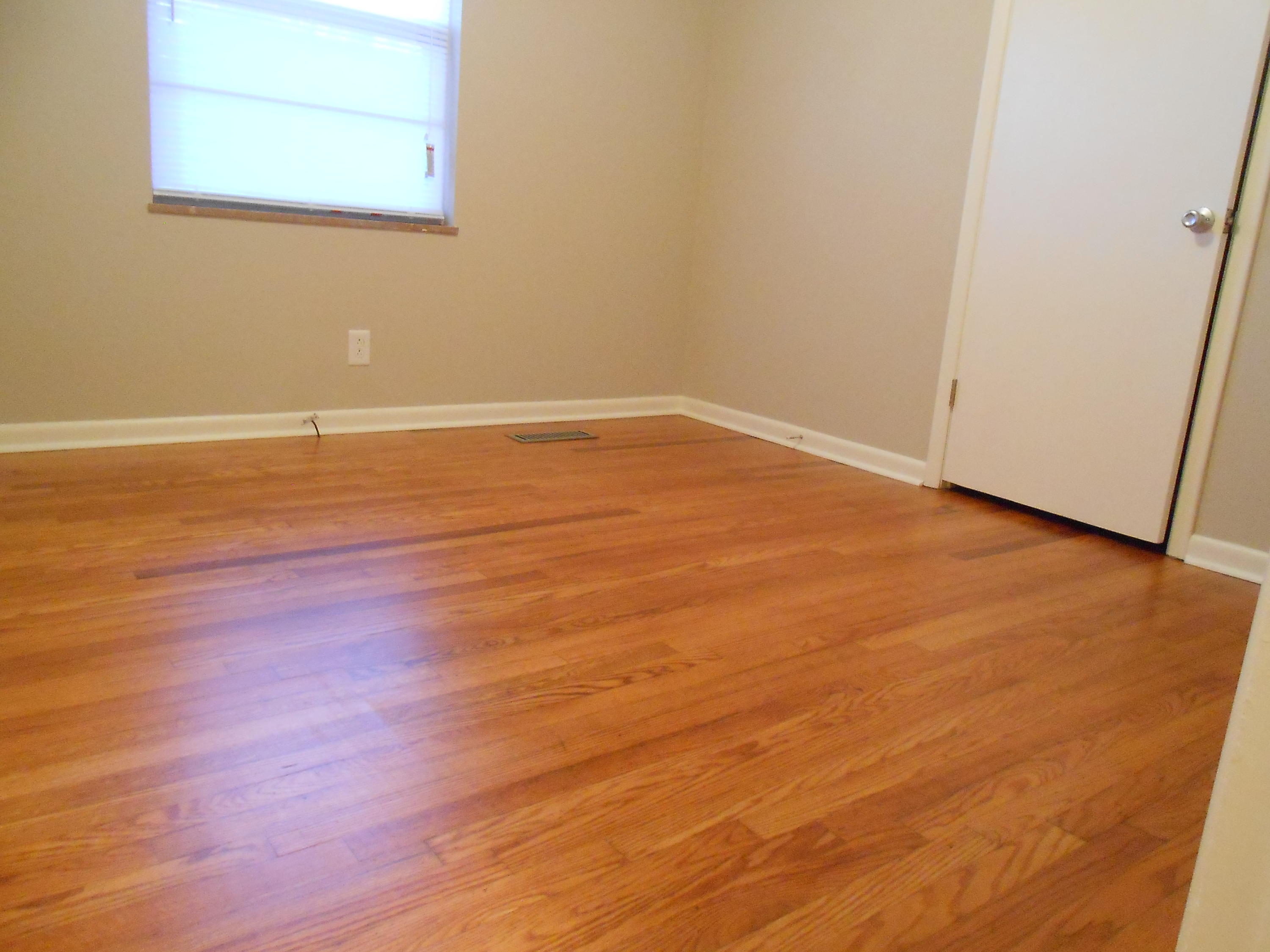 701 Summit View Road Knoxville, TN 37920 - Photo 8 of 14 Bedroom 2