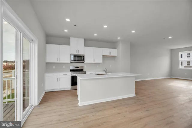 $3,300 | 216 Sandy Rdg Road, Sicklerville, NJ 08081