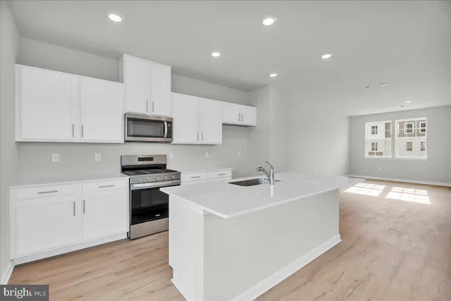 $3,300 | 216 Sandy Rdg Road, Sicklerville, NJ 08081