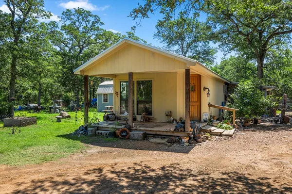$309,900 | 247 Pine Valley Loop, Smithville, TX 78957