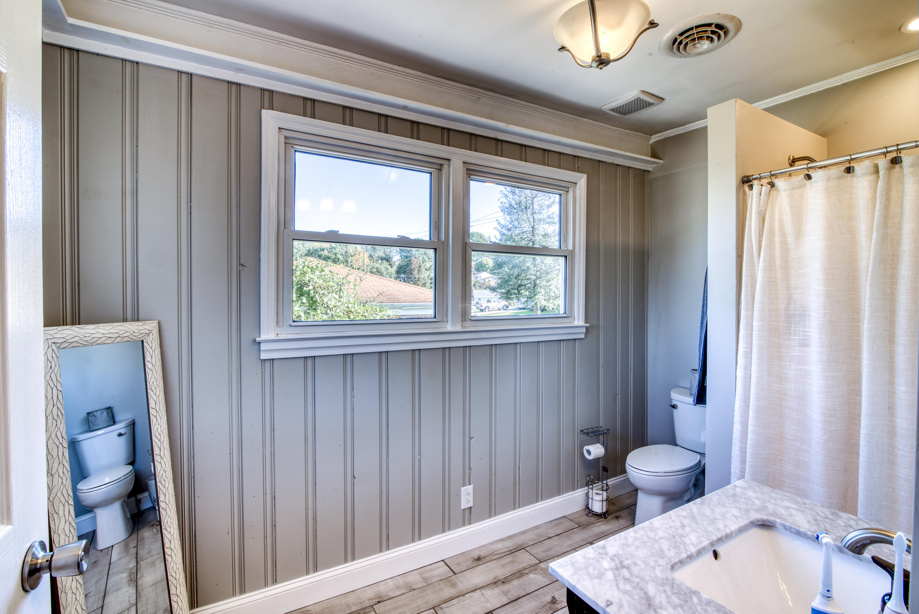 312 Cherokee Road Bristol, VA 24201 - Photo 11 of 18 312-Cherokee-Bristol-VA Matt-Smith-Realt