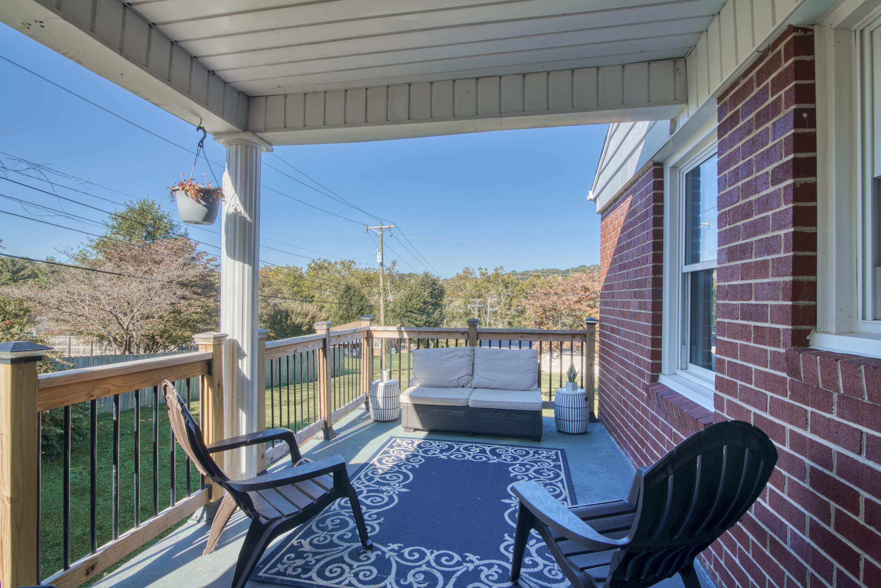 312 Cherokee Road Bristol, VA 24201 - Photo 17 of 18 312-Cherokee-Bristol-VA Matt-Smith-Realt