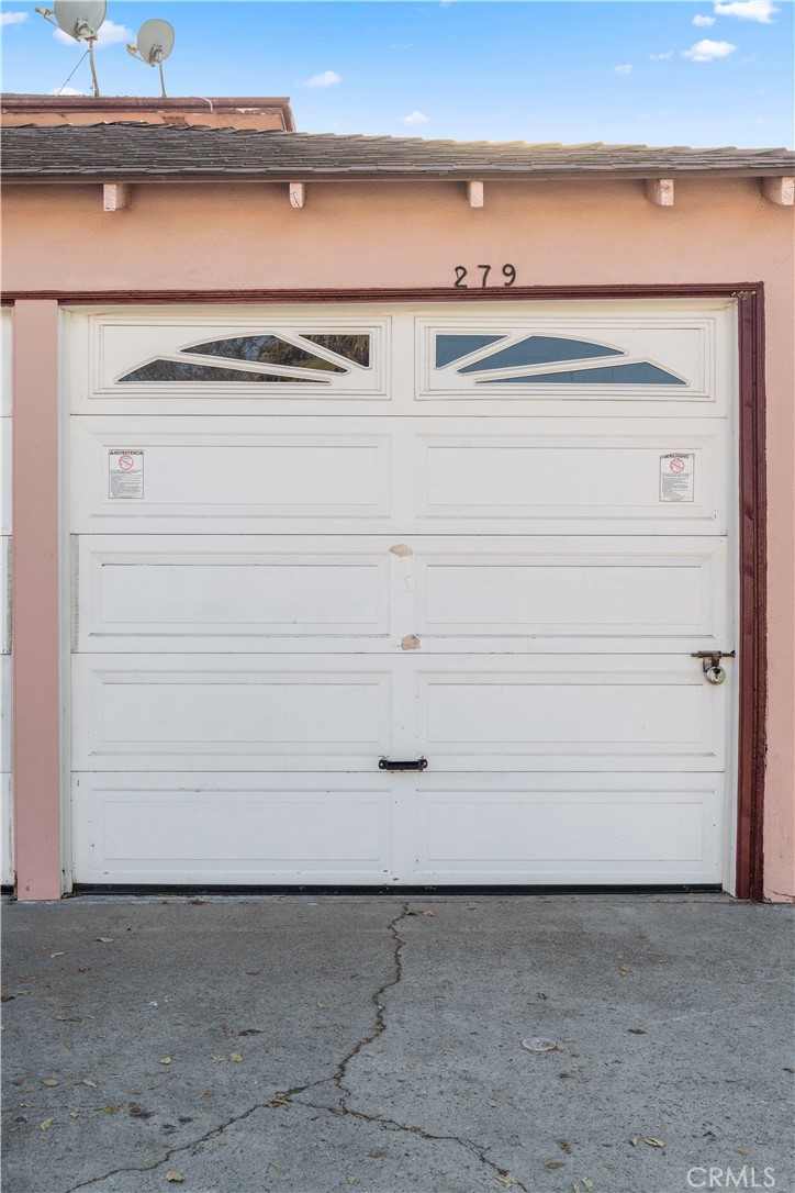 4051 Abourne Road, Unit D Los Angeles, CA 90008 - Photo 13 of 15 Garage
