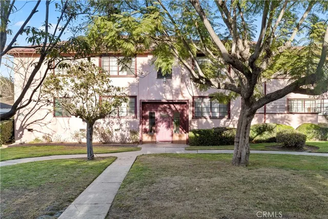 $2,300 | 4051 Abourne Road, Unit D, Los Angeles, CA 90008