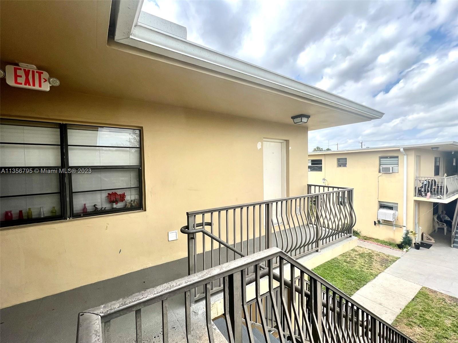 4450 Ludlam Road, Unit X Miami, FL 33155 - Photo 5 of 15 Gallery Image 5